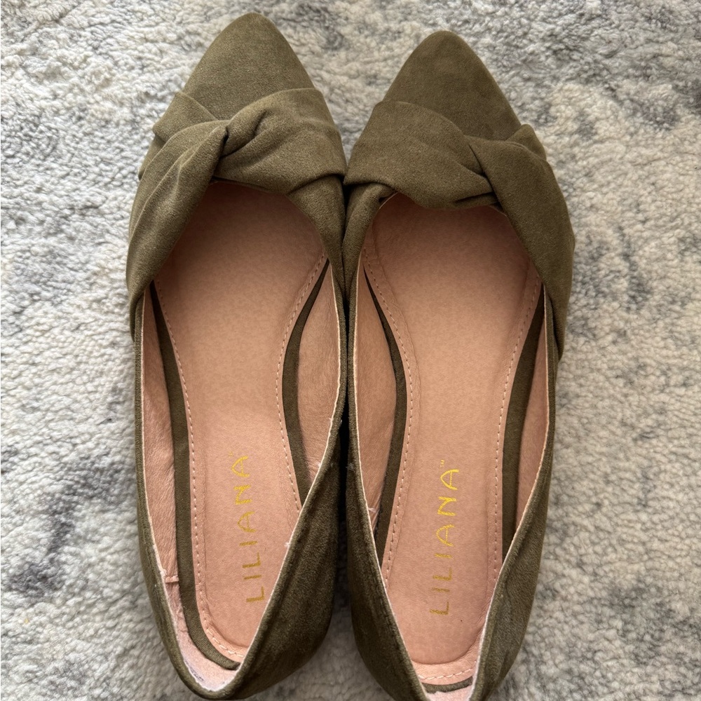 Liliana olive green Women's flats